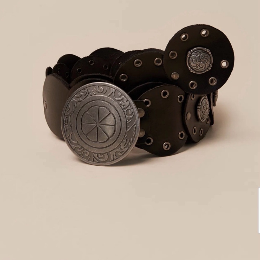 Lucky Brand Stylish Black Leather Belt with Silver Accents